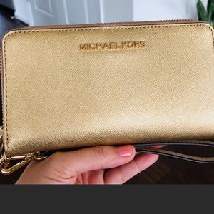 🆕 gold wallet Michael Kors